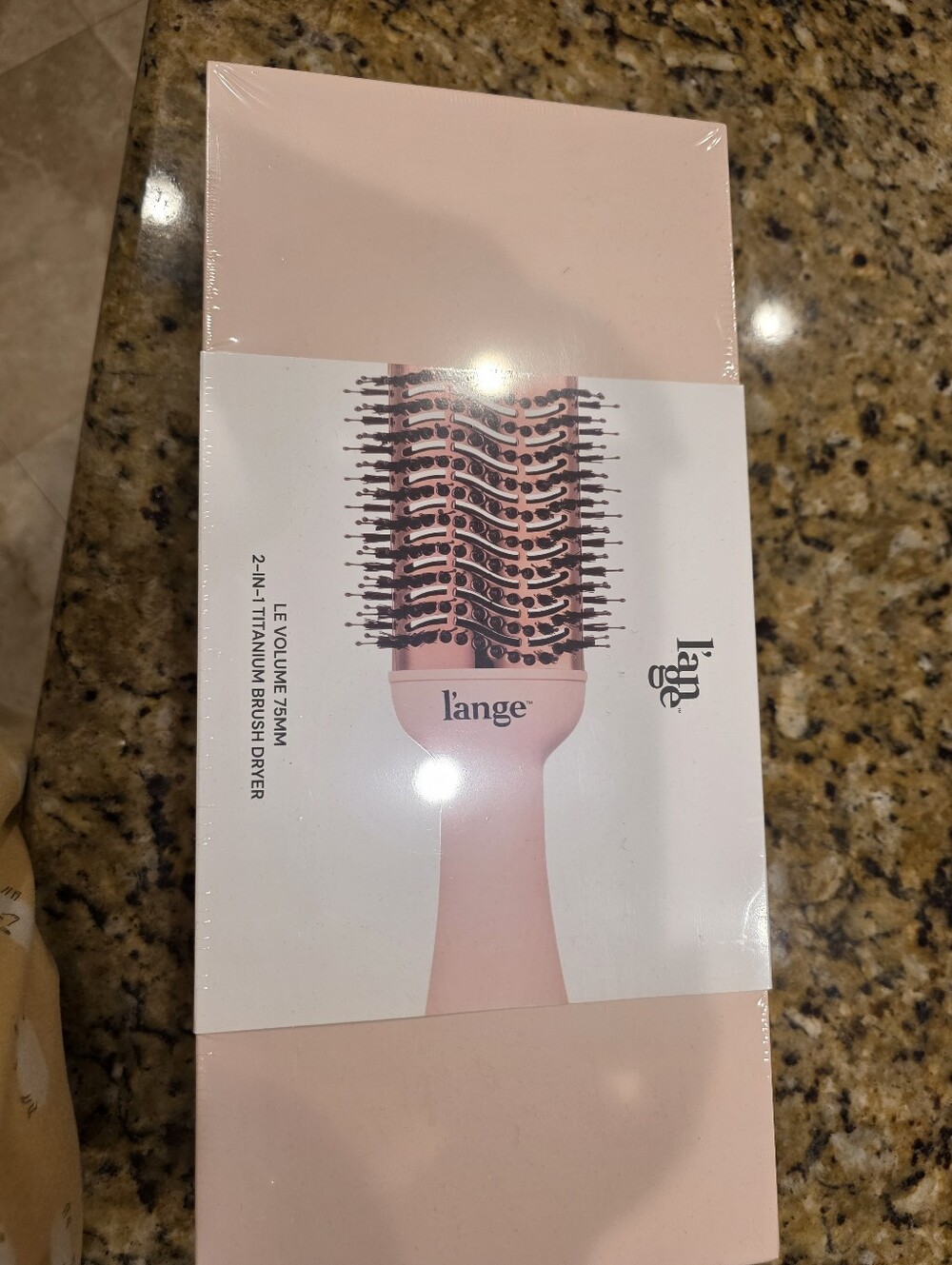 l'ange Le Volume 75mm 2-in-1 Titanium Brush Dryer - Pink